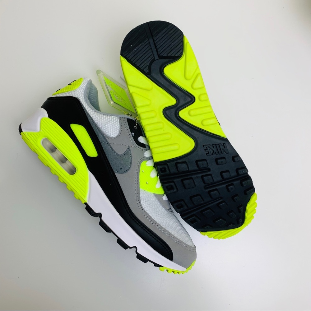 Nike Air Max 90 - Picture 6 of 10